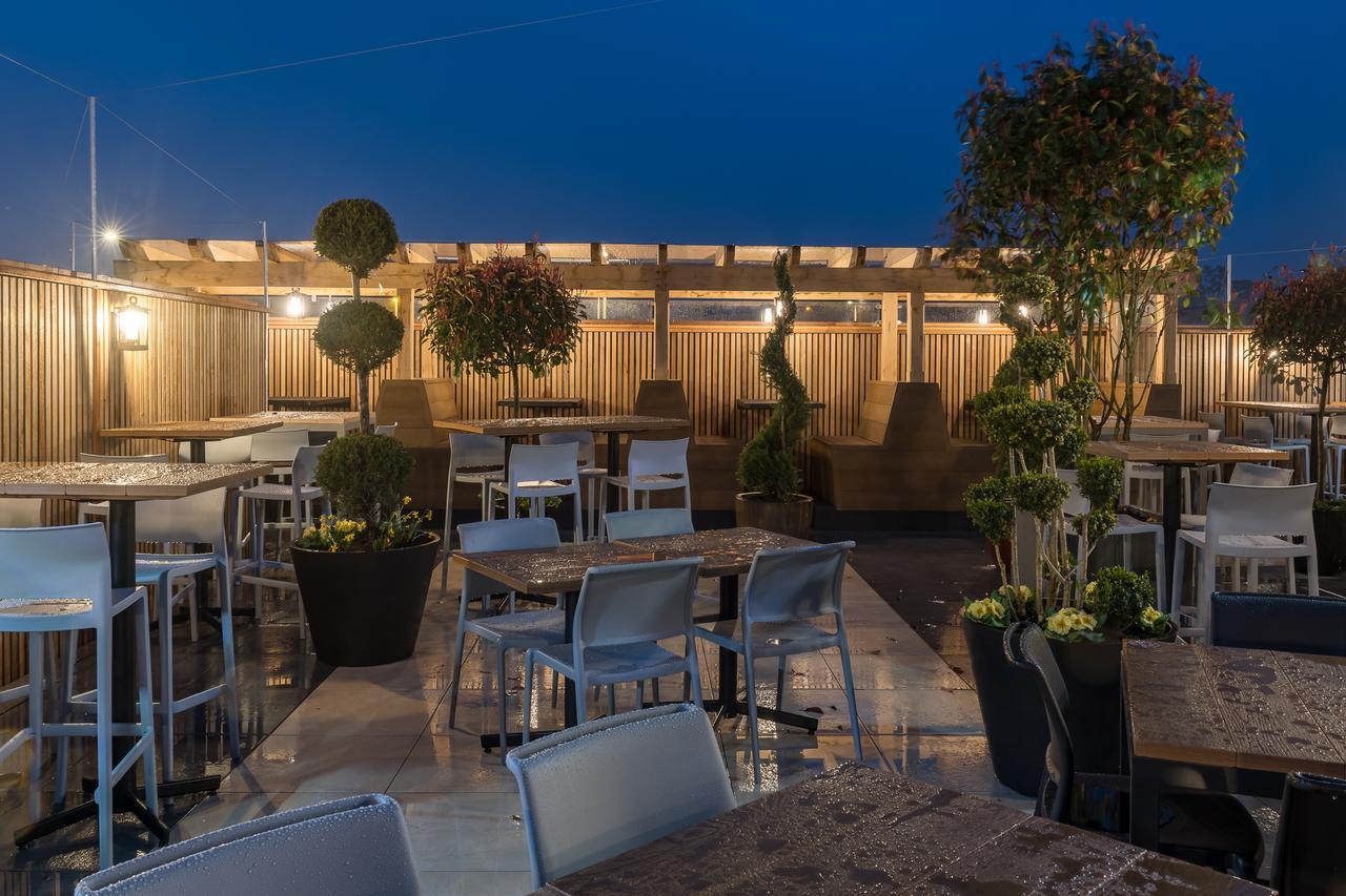 The John Russell Fox Wetherspoon Hotel Andover Luaran gambar