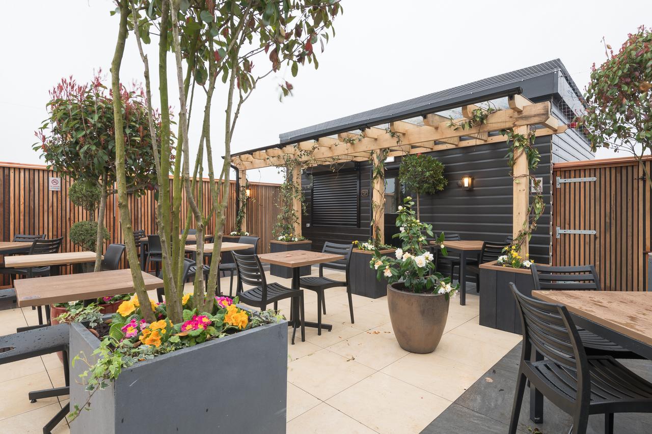 The John Russell Fox Wetherspoon Hotel Andover Luaran gambar