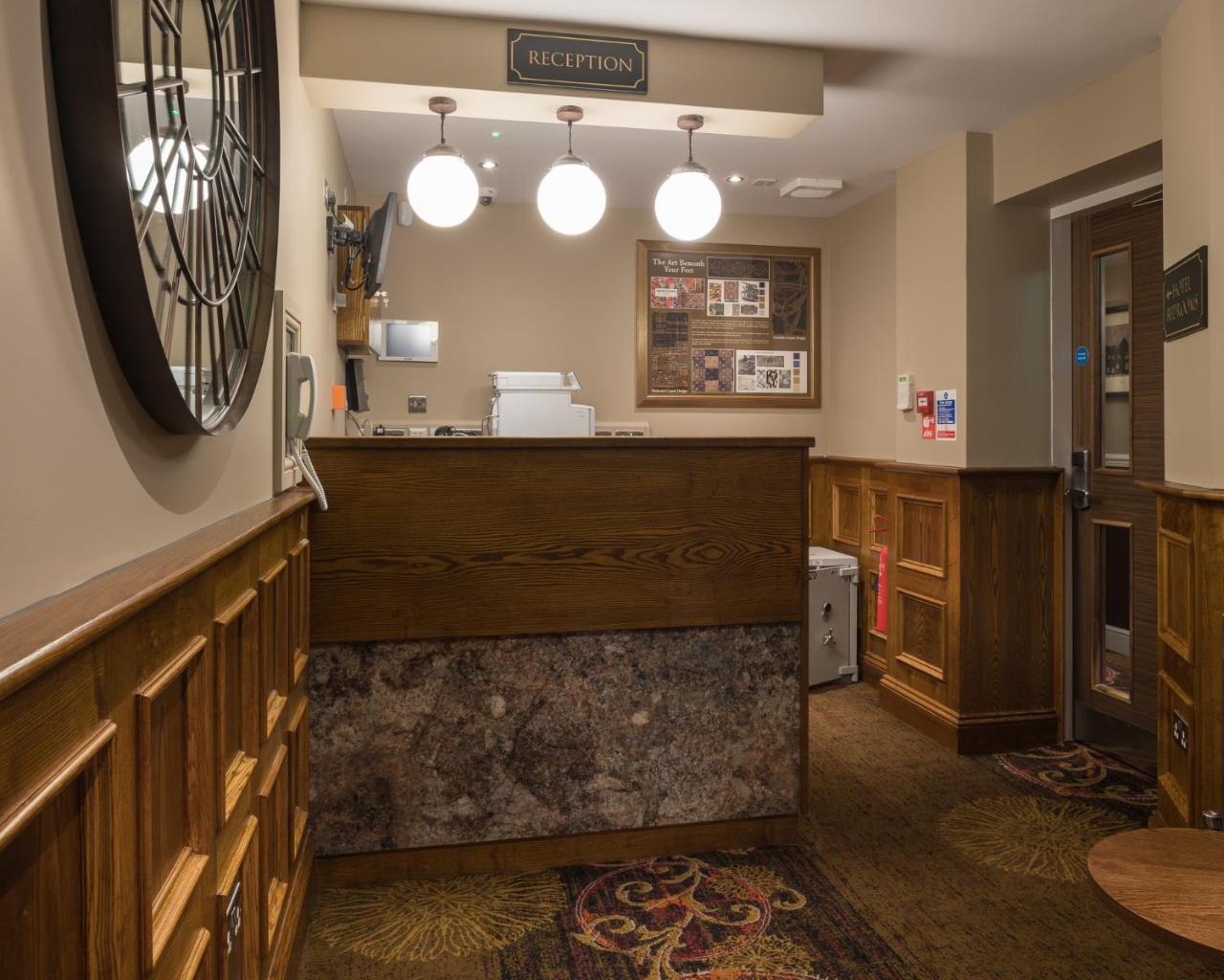 The John Russell Fox Wetherspoon Hotel Andover Luaran gambar