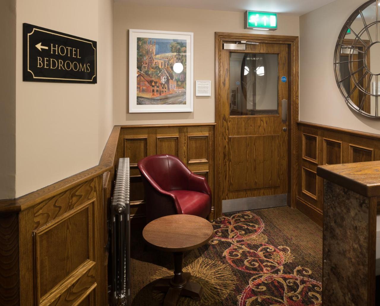 The John Russell Fox Wetherspoon Hotel Andover Luaran gambar